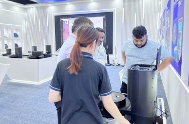 производитель роботов для мытья окон