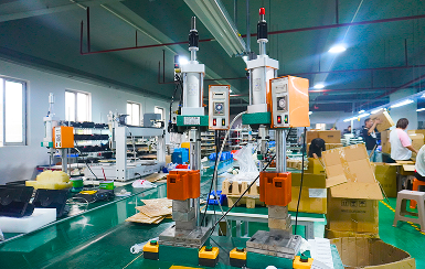 Портативный пылесос для бассейна