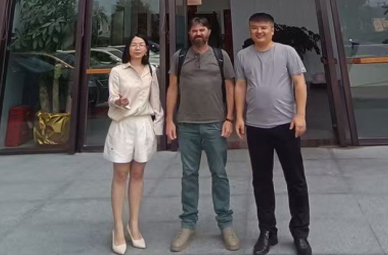 производитель роботов-уборщиков