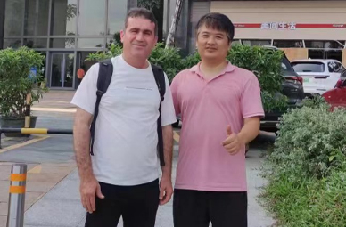 Производитель роботов-уборщиков в Китае